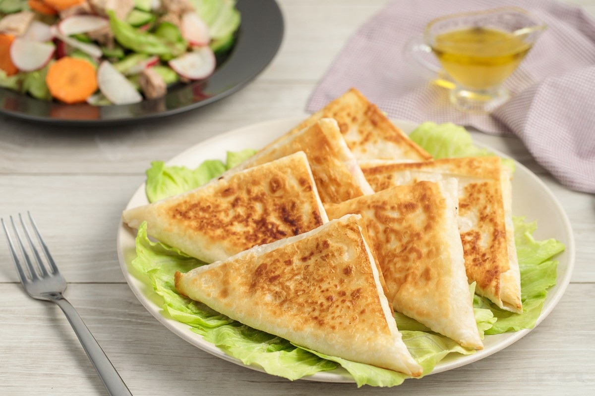 Crispy Lavash Triangles with Curd Filling